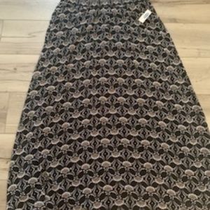 Old Navy Maxi Elastic Waist Skirt  NWT  Size: L